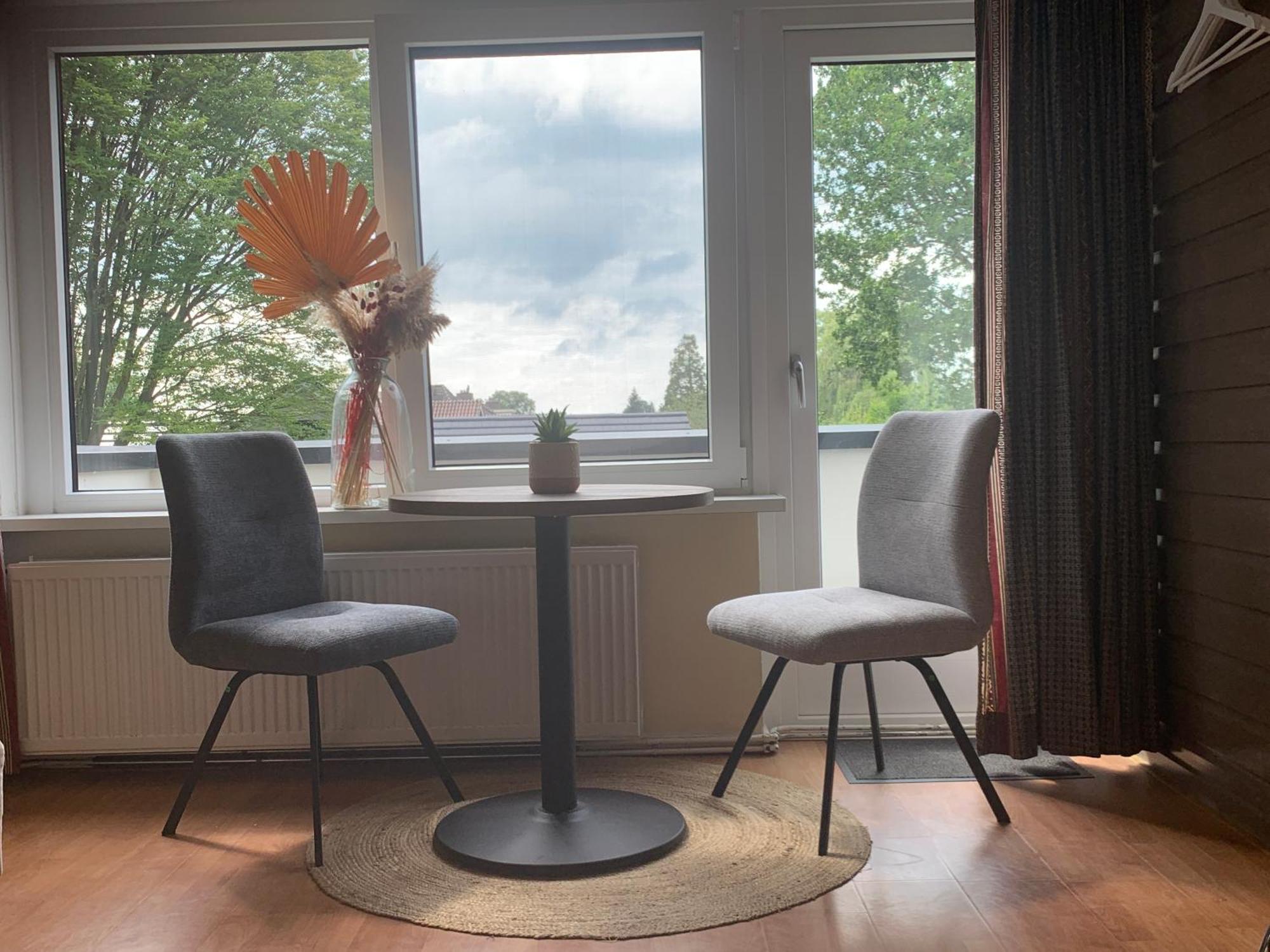 Comfortabele Familie Suite Met 2 Slk, Speelzolder, Balkon, Airco Den Ham Bagian luar foto