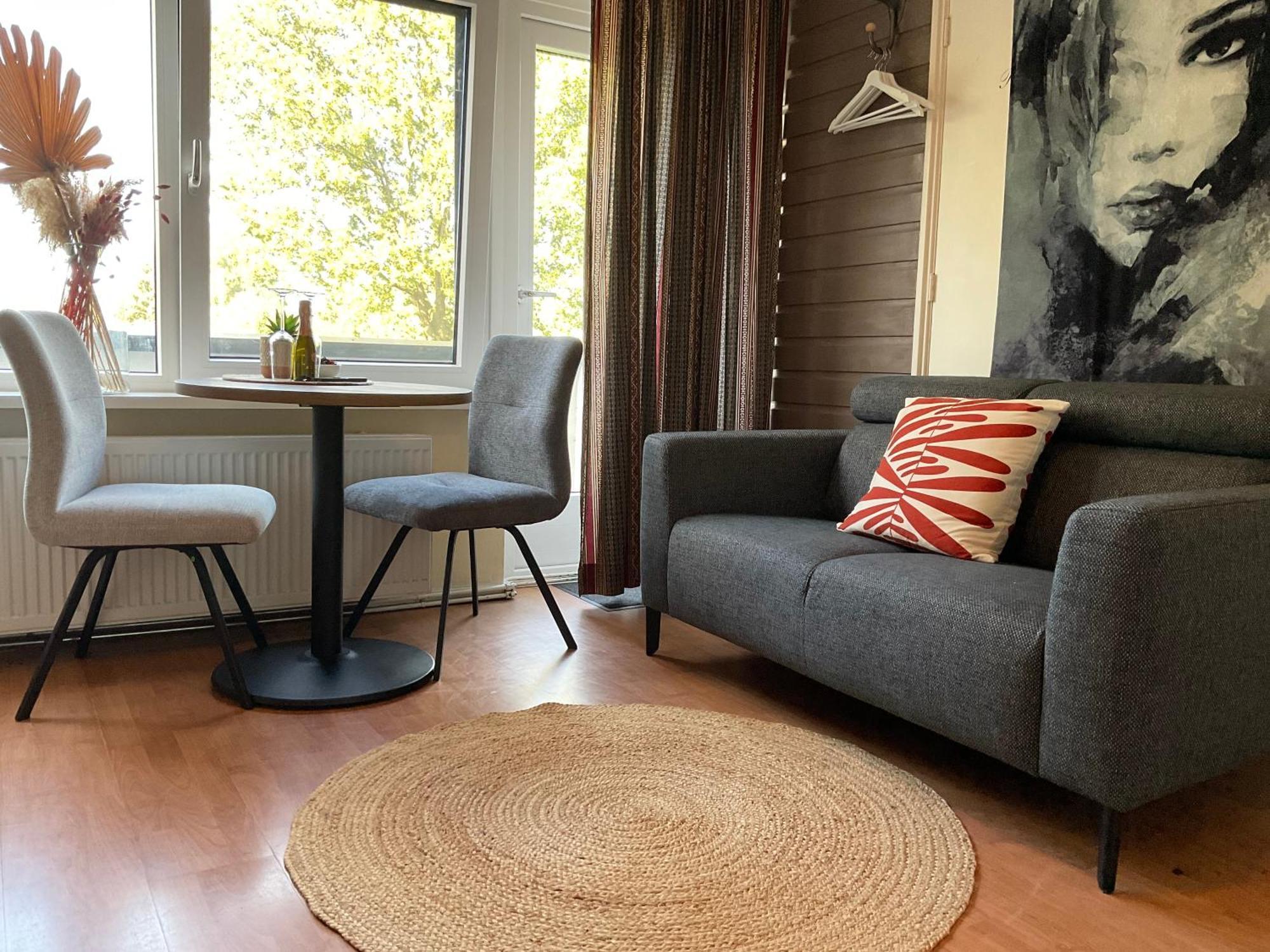 Comfortabele Familie Suite Met 2 Slk, Speelzolder, Balkon, Airco Den Ham Bagian luar foto