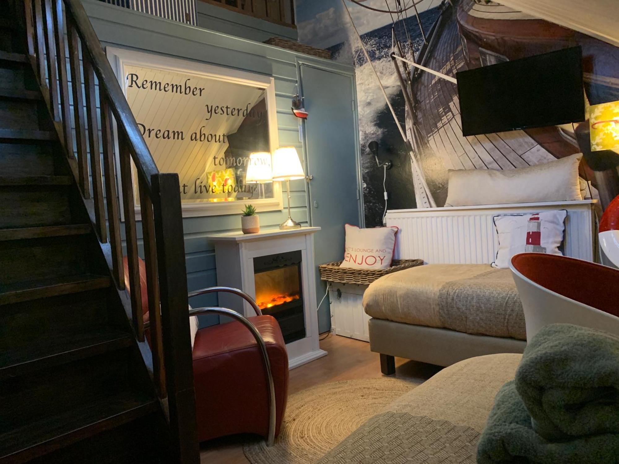Comfortabele Familie Suite Met 2 Slk, Speelzolder, Balkon, Airco Den Ham Bagian luar foto
